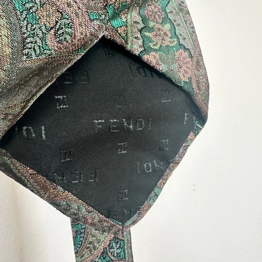 Fendi Cravatte Silk Neck Tie Made in Italy